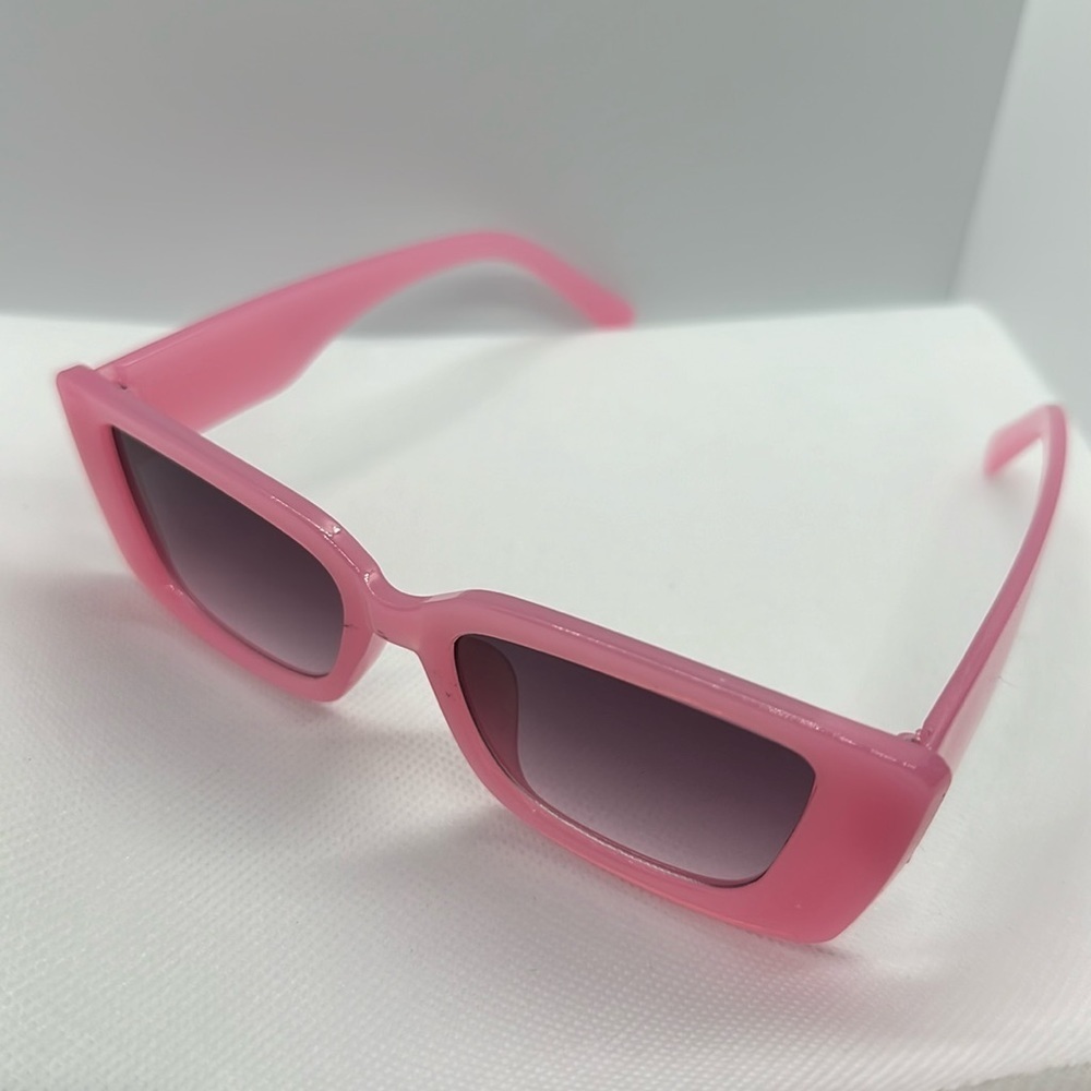 Pink Cat Eye Sunglasses - Retro 400 UV Protection - Trendy Fashion Shades - Picture 3 of 9